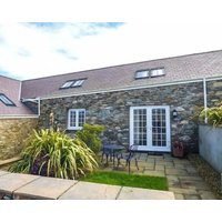 Y Wylan Pet Friendly With A Garden In Holyhead Ref 950569