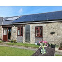 Kestrel Corner Family Friendly With A Garden In Lanivet Ref 936828