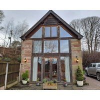 Orchard Cottage Pet Friendly With A Garden In Cheadle Ref 26348