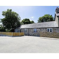 Cefn Bryn Bach Pet Friendly With A Garden In Criccieth Ref 952319