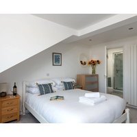 The Penthouse - An Apartment That Sleeps 4 Guests In 2 Bedrooms