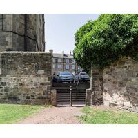 Holyrood Park City Centre Apartment