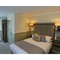 Duck Bay Hotel & Restaurant