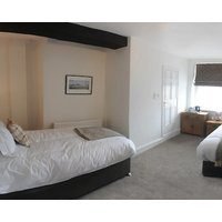 Ty Helyg Guest House