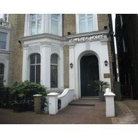 Chelsea House Hotel