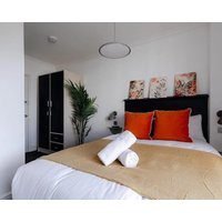 The Bayswater Bliss | Stylish & Modern Studios!