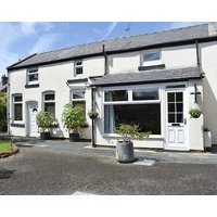 2 Bedroom Accommodation In Southport