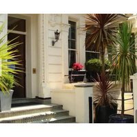 London Visitors Hotel