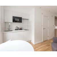 Apartment near Harrods