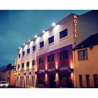 The Valley Hotel & Carriage Gardens