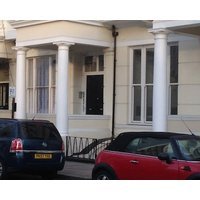 Lovely Contemporary Spacious Flat Near Kensington Palace And Hyde Park.