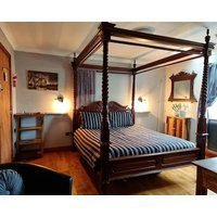 Castle Lodge - Brecon Beacons Accommodation