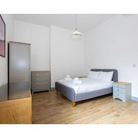 Pillo Rooms Serviced Apartments- Salford