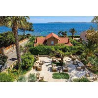 4* French Riviera Hotel & Return Flights | Wowcher